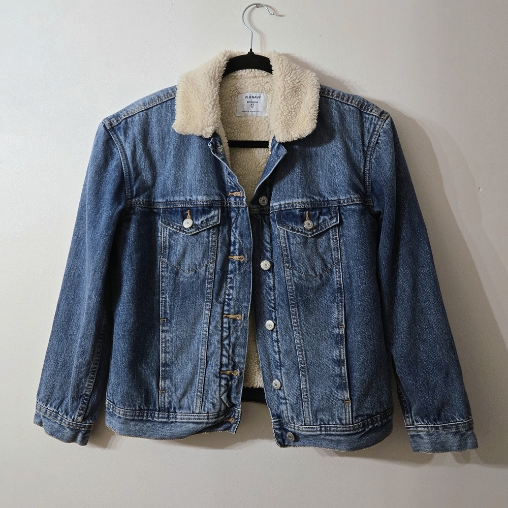 Old Navy Sherpa-Lined Boyfriend Denim Jacket